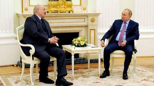 Білорусь – це маріонетка: Жданов розповів про те, що Путін може ліквідувати Лукашенка